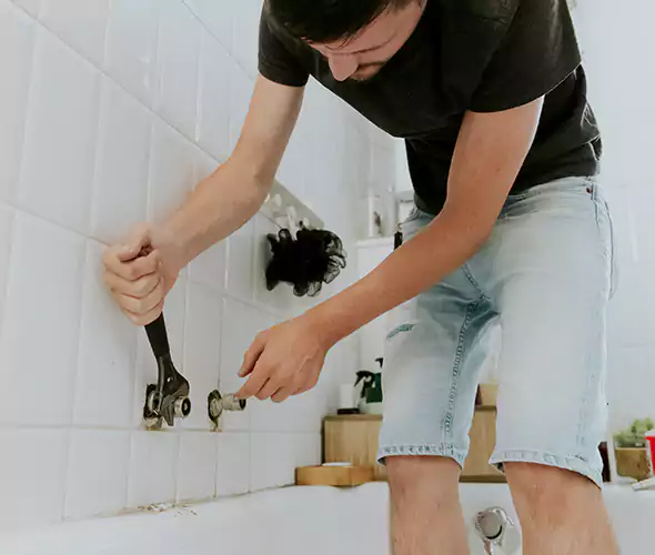 Affordable Bathtub Faucet Replacement in Suffolk: Choose Experienced Local Technicians